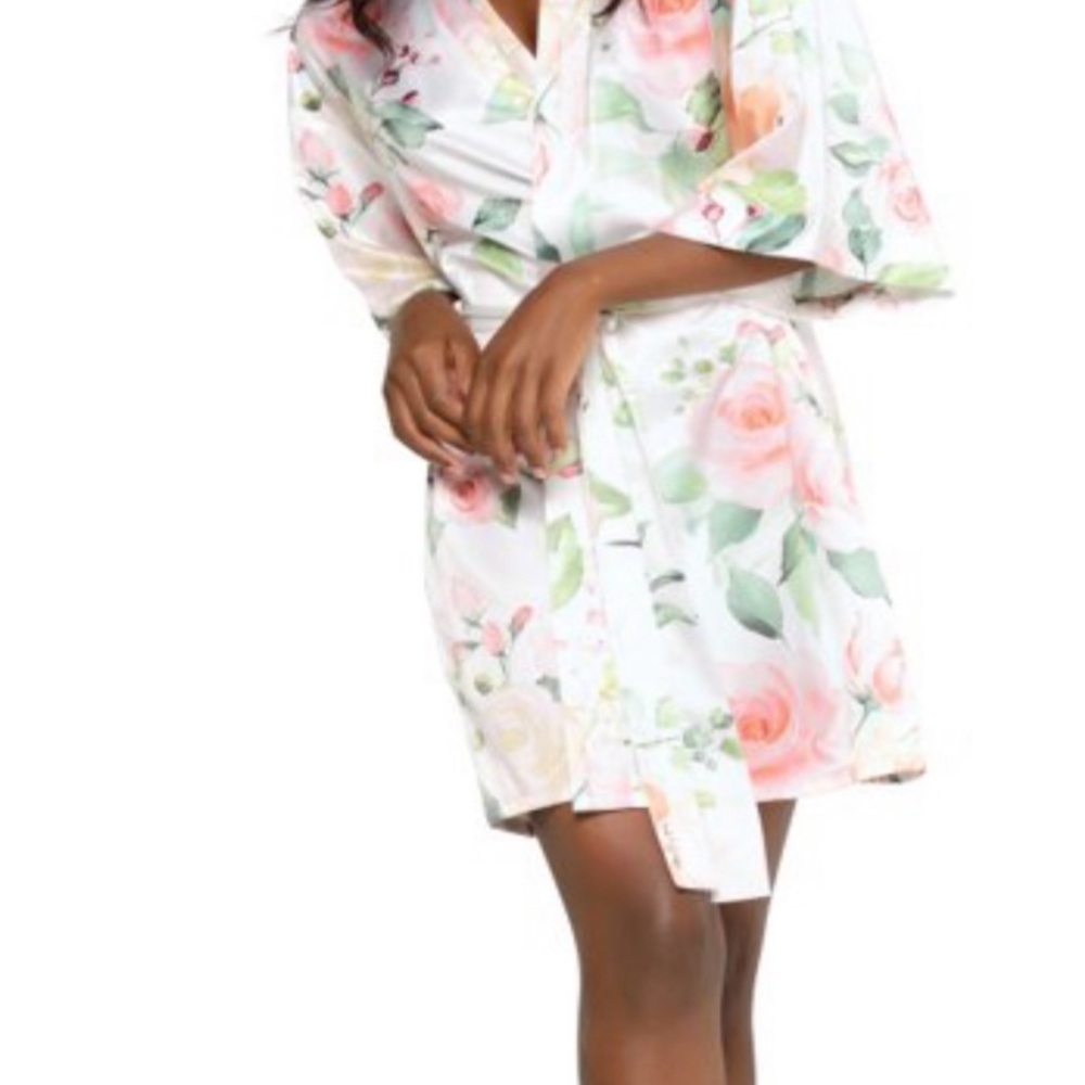 Floral Print Women's Robe - Picture 3 of 7